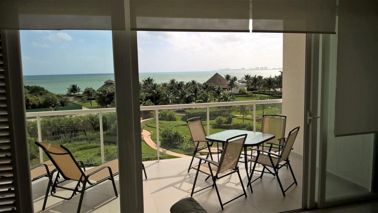 Swim The Caribbean & Work With A View Apartment แคนคูน ภายนอก รูปภาพ