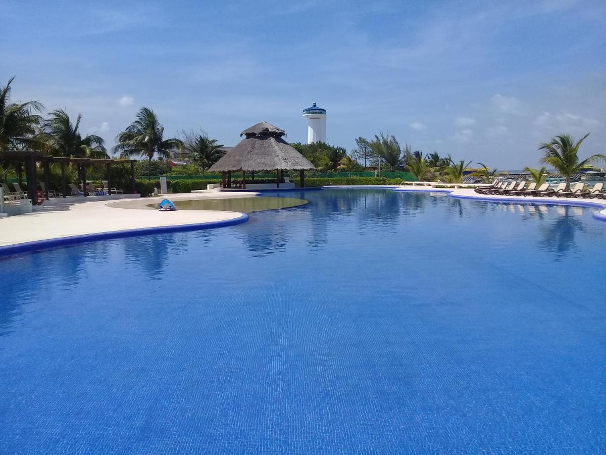 Swim The Caribbean & Work With A View Apartment แคนคูน ภายนอก รูปภาพ